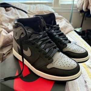 Air Jordan Retro 1 Shadow